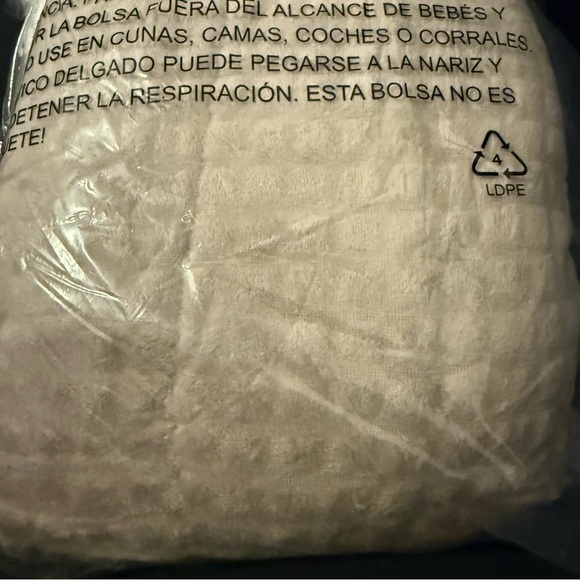 Ulta Beauty Cozy Bathrobe - Picture 4 of 5